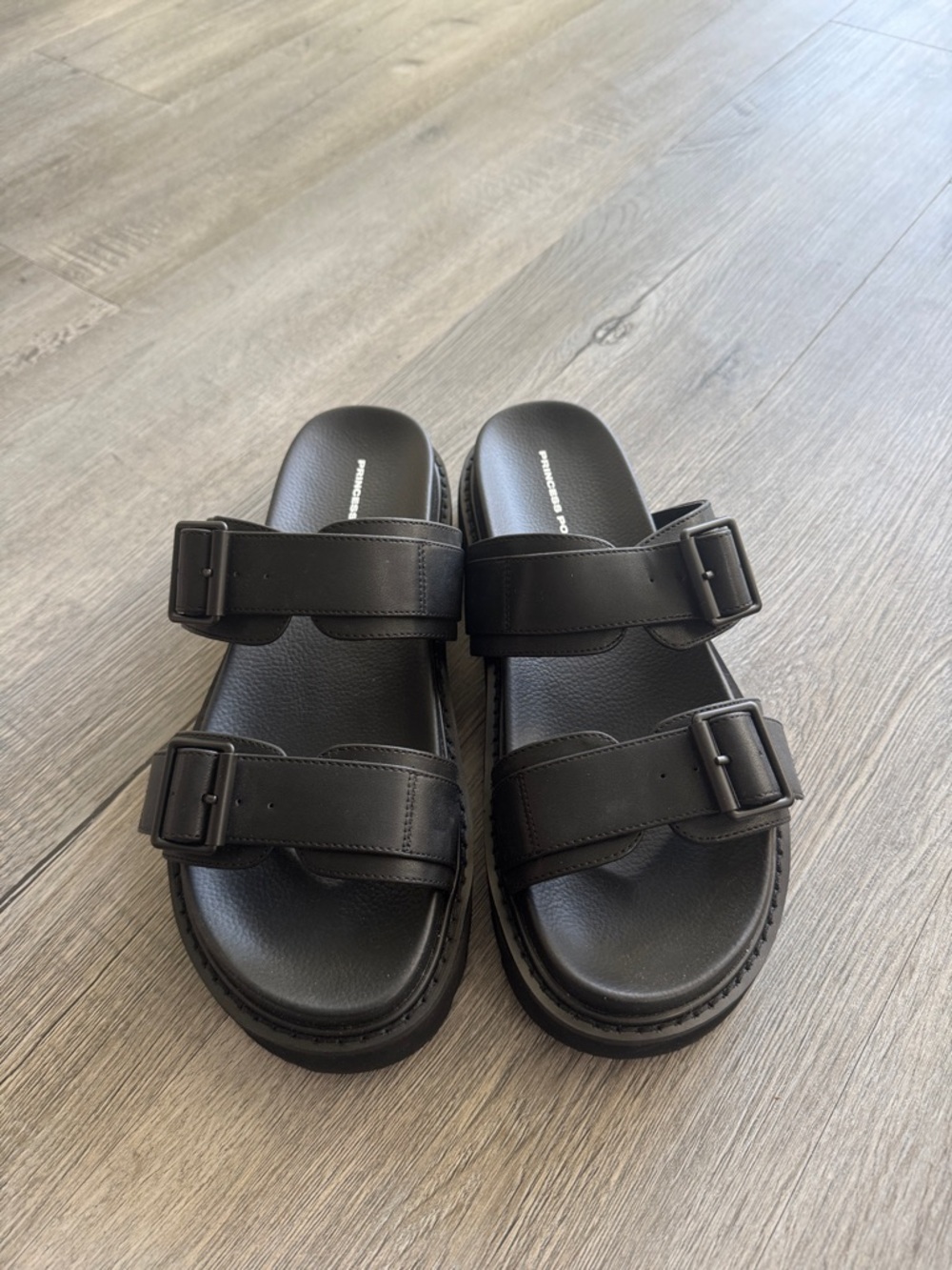 Princess Polly Black Double-Strap Buckle Slides
